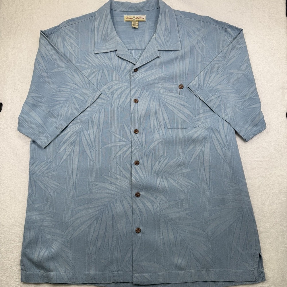 Tommy Bahama Men's XL Light Blue Tropical Leaf Pattern Camp Shirt